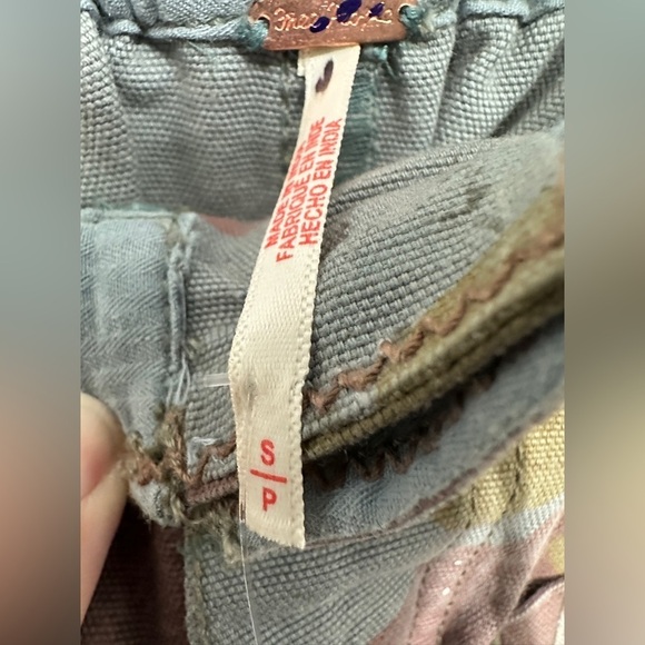 Free People Pretty Rebel Camo Pants size small - NWOT - Picture 11 of 12